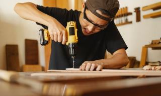 Choisir sa perceuse selon l'usage : bois, métal, béton ou placo